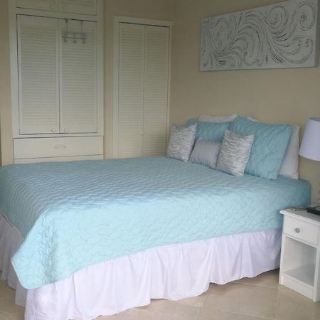 Lantana Barbados Condos Сент-Джеймс Экстерьер фото