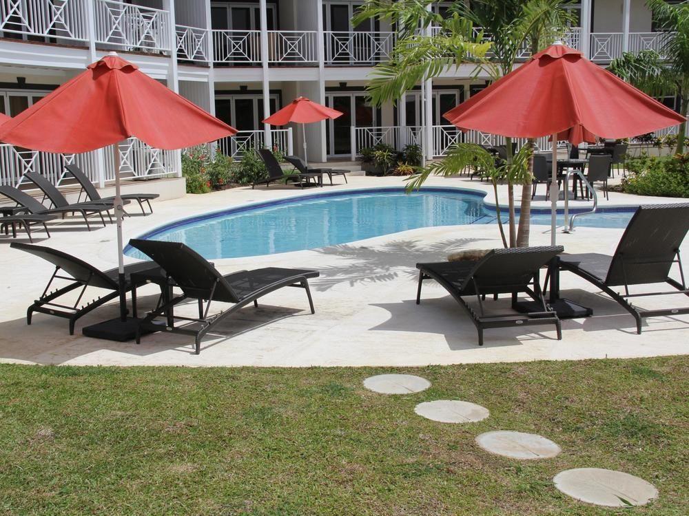 Lantana Barbados Condos Сент-Джеймс Экстерьер фото